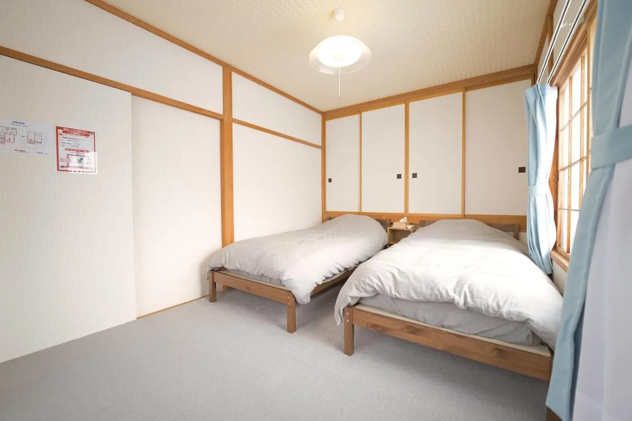 Furano Ski House 0*,